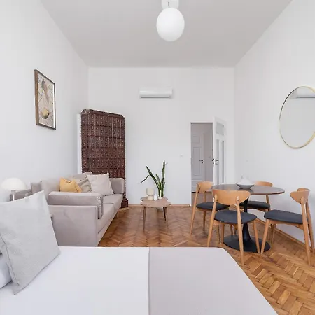 Lägenhet 2 Bedroom With Ac - Augustianska 1